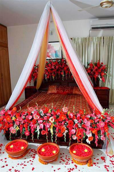 Featured image of post Pakistani Wedding Bedroom Decoration With Flowers And Candles