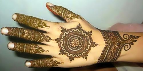 Latest Bridal Omani Henna Designs for Hands, Muscat Mehndi Facebook Pics 2015