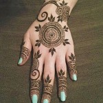 Simple Omani Henna Designs for Hands, Muscat Mehndi Facebook Pics 2015