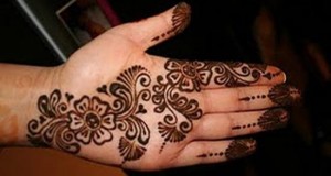 Beautiful-Simple-Punjabi-Dulhan-Bridal-Mehndi-Designs-for-Front-Hands