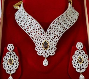 Jewelry-Sets-Designs-for-Bridal-2016-Diamond-Choker-Set