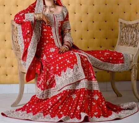 New Designs Fashion 2016 Straight cut Lehenga design India