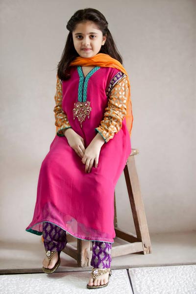 Little-Girls-Baby-Girls-Party-Wedding-Dress-Suit-Pakistani-Indian-2016-2017-Pink-1