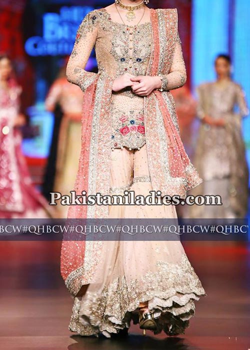 latest-fashion-sharara-gharara-designs-2017-for-bridal-wedding-mehndi-4