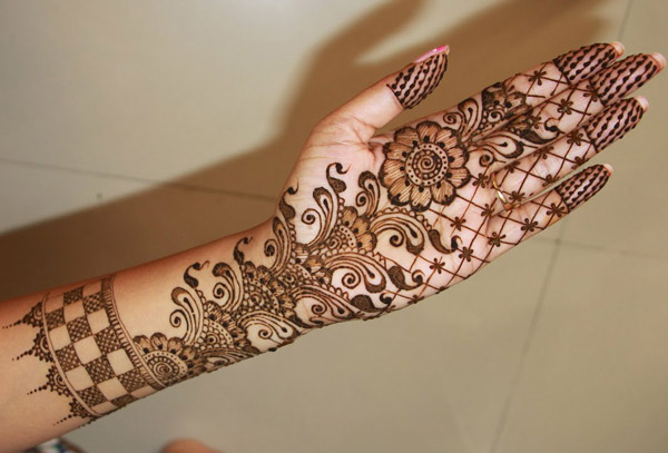 Beautiful Cone Mehndi Designs 2018 2019 for Full Hands Images Free Download