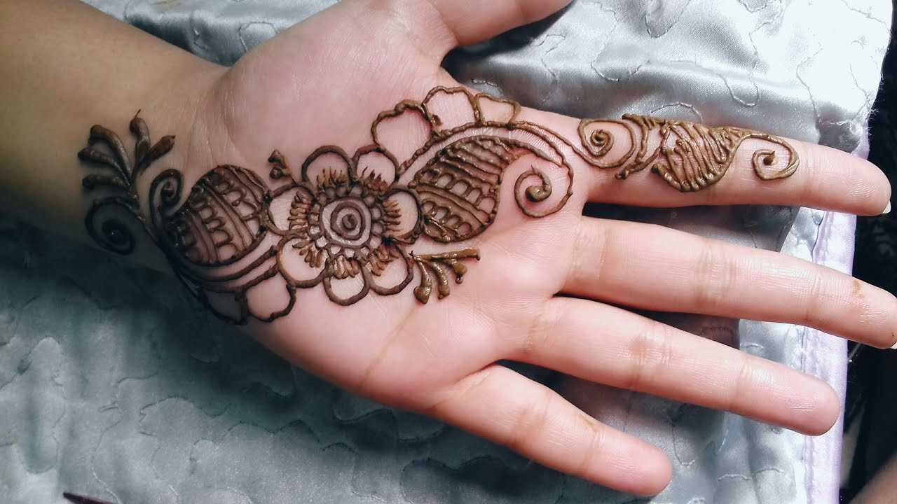 Quick Simple Mehendi Girl Design 